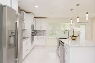 215 Countryside Dr, Arlington, TX 76014 - Photo 5