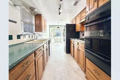 1821 Broadway Street, Denton, TX 76201 - Photo 9