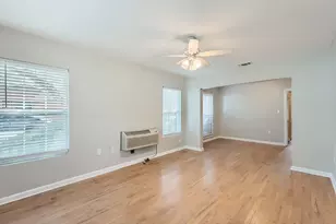 224 E Boyd St, Bonham, TX 75418 - Photo 5