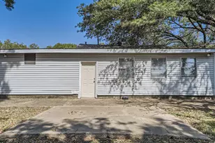 224 E Boyd St, Bonham, TX 75418 - Photo 23