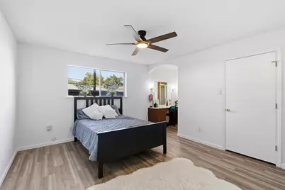 5817 Sandhurst Lane #B, Dallas, TX 75206 - Photo 13