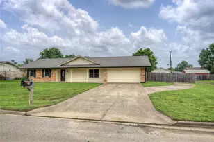 209 Myndi Cir, Sulphur Springs, TX 75482 - Photo 3