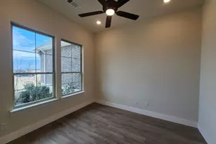 2433 Meteor Dr, Krum, TX 76249 - Photo 3