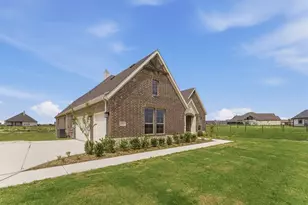 2433 Meteor Dr, Krum, TX 76249 - Photo 3