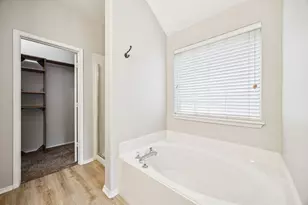 10310 St Georges Dr, Rowlett, TX 75089 - Photo 15
