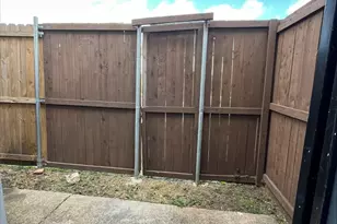 9524 Military Pkwy, Dallas, TX 75227 - Photo 21