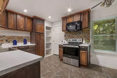 7712 Royal Lane #209, Dallas, TX 75230 - Photo 9