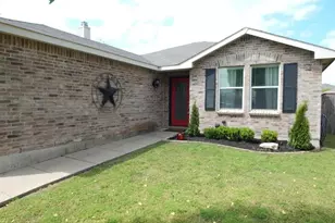 1621 Carolina Ridge Way, Fort Worth, TX 76247 - Photo 1