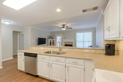 8557 Brittania Way, Dallas, TX 75243 - Photo 7