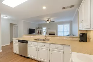 8557 Brittania Way, Dallas, TX 75243 - Photo 7