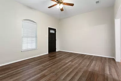 111 1/2 S Henderson Avenue, Dallas, TX 75214 - Photo 5