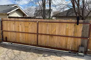 111 1/2 S Henderson Ave, Dallas, TX 75214 - Photo 25