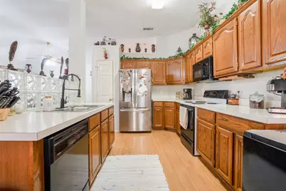 905 Mill Spring Drive, Garland, TX 75040 - Photo 7