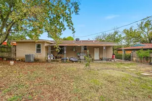 2223 Longwood Ln, Dallas, TX 75228 - Photo 17