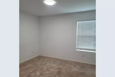 1213 Wildflower Street, Ennis, TX 75119 - Photo 9