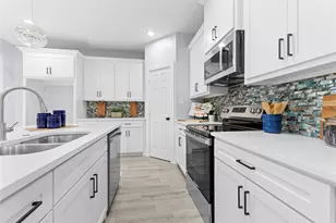 520 E 5th St, Bonham, TX 75418 - Photo 5