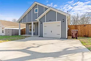 520 E 5th St, Bonham, TX 75418 - Photo 13