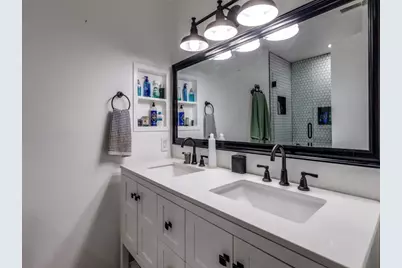 500 S Cottonwood Drive, Richardson, TX 75080 - Photo 9