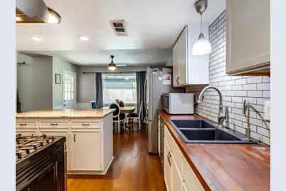 500 S Cottonwood Drive, Richardson, TX 75080 - Photo 3