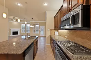 2600 Pioneer Dr, Denton, TX 76210 - Photo 11