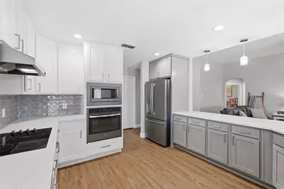 407 Valley View Lane, Krum, TX 76249 - Photo 13