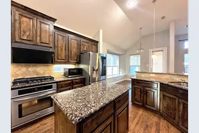 2453 Ranchview Drive, Little Elm, TX 75068 - Photo 5