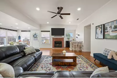 305 Maverick Trail, Oak Point, TX 75068 - Photo 9