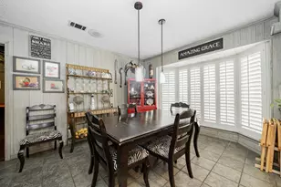 9511 Fallbrook Dr, Dallas, TX 75243 - Photo 17