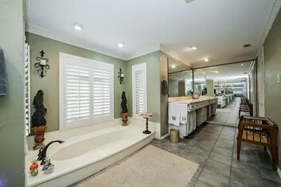 9511 Fallbrook Drive, Dallas, TX 75243 - Photo 29