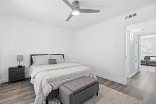 9829 Park Ln Ct, Dallas, TX 75220 - Photo 21