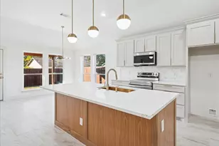 8321 Raymond Ave, White Settlement, TX 76108 - Photo 11