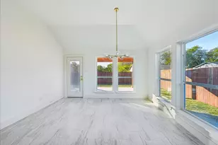 8321 Raymond Ave, White Settlement, TX 76108 - Photo 15