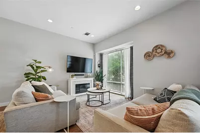 2280 N Fitzhugh Avenue #30, Dallas, TX 75204 - Photo 9