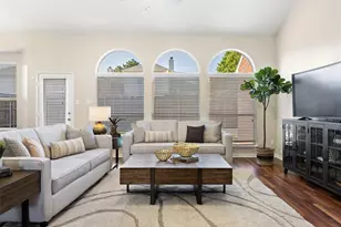 9750 Grassland Dr, Frisco, TX 75035 - Photo 9