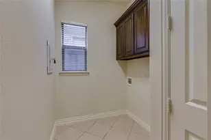 4008 E Hill Dr, Irving, TX 75038 - Photo 9