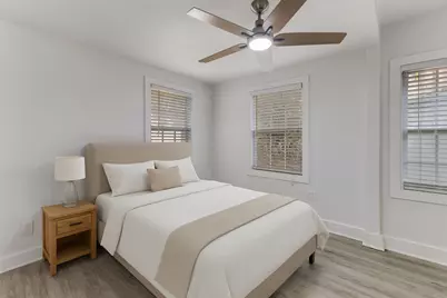 3239 Spring Avenue, Dallas, TX 75215 - Photo 9