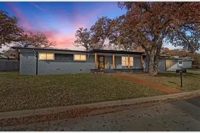 1201 NW 6th Avenue, Mineral Wells, TX 76067 - Photo 3