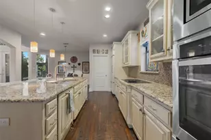 4105 Chief Dr, Carrollton, TX 75007 - Photo 11