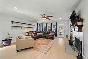 2401 Creekdale Dr, Denton, TX 76210 - Photo 9