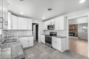 1204 John Reagan St, Benbrook, TX 76126 - Photo 11