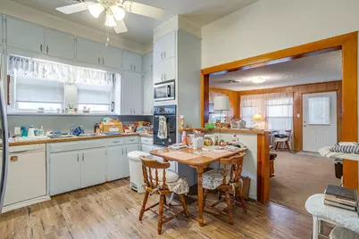 1041 W Vanderbilt Street, Stephenville, TX 76401 - Photo 21