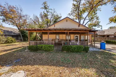 1041 W Vanderbilt Street, Stephenville, TX 76401 - Photo 5