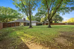 4605 Brentgate Ct, Arlington, TX 76017 - Photo 3