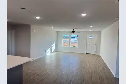 1004 Morgan Court, Springtown, TX 76082 - Photo 3