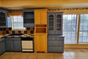 1420 Eastview St, Fort Worth, TX 76134 - Photo 3