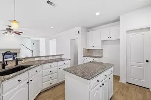 1617 Forest Bend Ln, Keller, TX 76248 - Photo 7