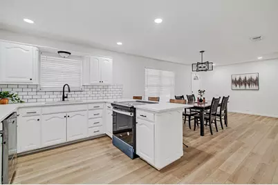 341 Dian Street, Burleson, TX 76028 - Photo 9