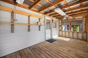 701 Poindexter Ave, Cleburne, TX 76033 - Photo 21