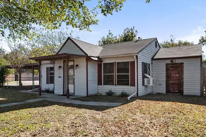 701 Poindexter Avenue, Cleburne, TX 76033 - Photo 3