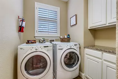 4516 Gilbert Avenue, Dallas, TX 75219 - Photo 23